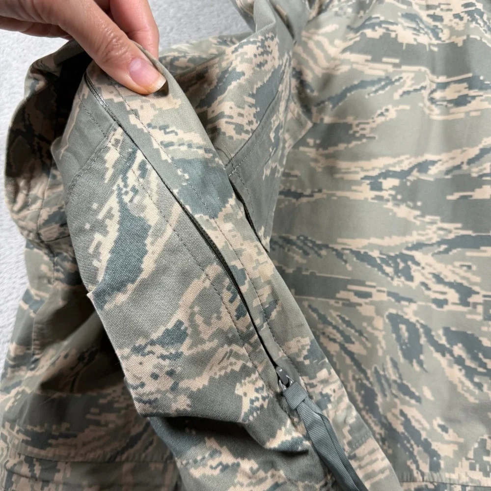 Tennier Industries USAF‎ Parka APECS Tiger Stripe Men Medium Short Hooded